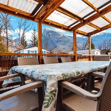 Bungalow 3 Chambres Pour 6 Pers Avec Climatisation Camping 3 Etoiles Samoens Exterior photo