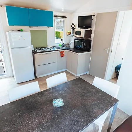 Bungalow 3 Chambres Pour 6 Pers Avec Climatisation Camping 3 Etoiles Samoens Exterior photo
